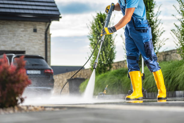 Best Commercial Pressure Washing in Clifton, TX